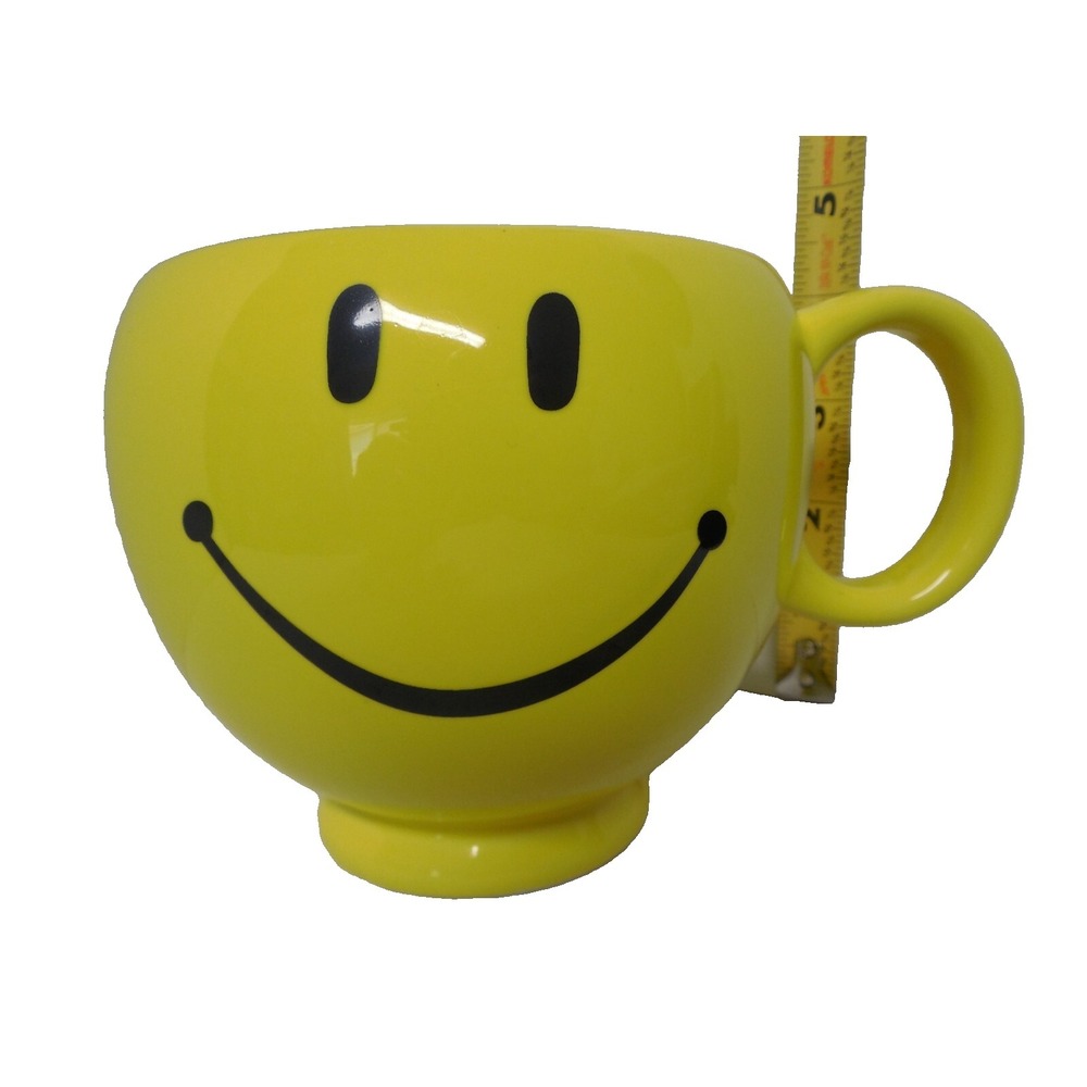Petals "Smiley Face"  Mug  Oversized Coffee/Tea/ Soup Cup 20 oz